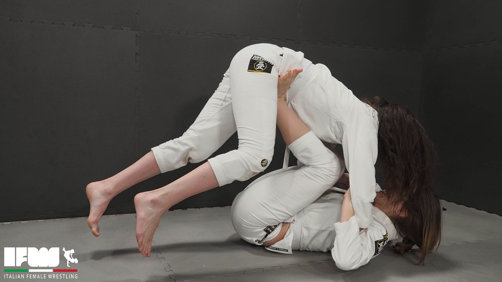 IFW357 – Venere vs Adele School Girl Pin with Judogi